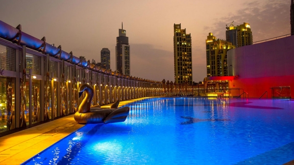 Высочайший небоскреб Дубая приглашает на вечер у бассейна за $US 47