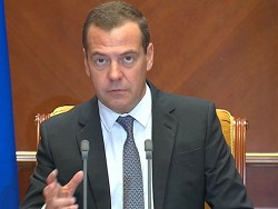 Медведев: на развитие инфраструктуры будет выделено 323 миллиарда рублей